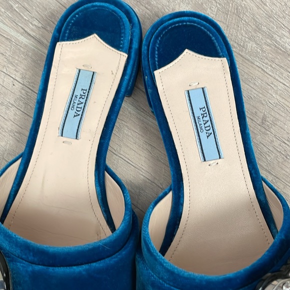 Prada Blue Velvet Pointed Toe Mules with Crystal Embellishments 37.5 - Picture 3 of 7